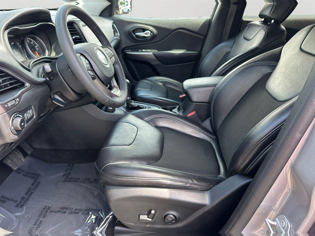 used 2020 Jeep Cherokee car, priced at $15,703