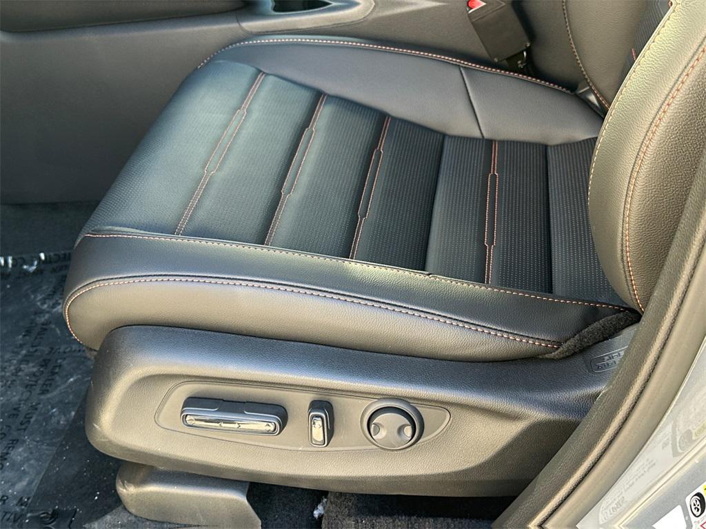 new 2026 Honda CR-V Hybrid car, priced at $44,155