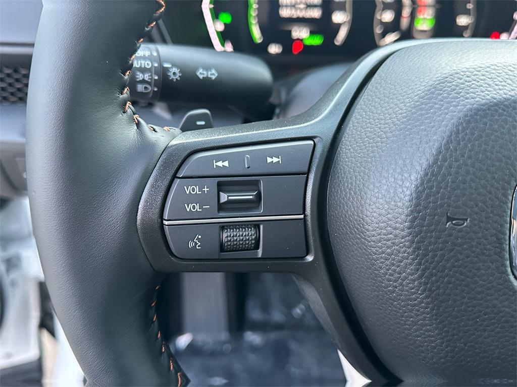 new 2026 Honda CR-V Hybrid car, priced at $40,015