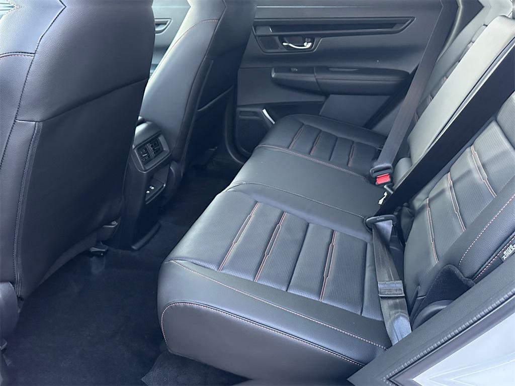 new 2026 Honda CR-V Hybrid car, priced at $40,015