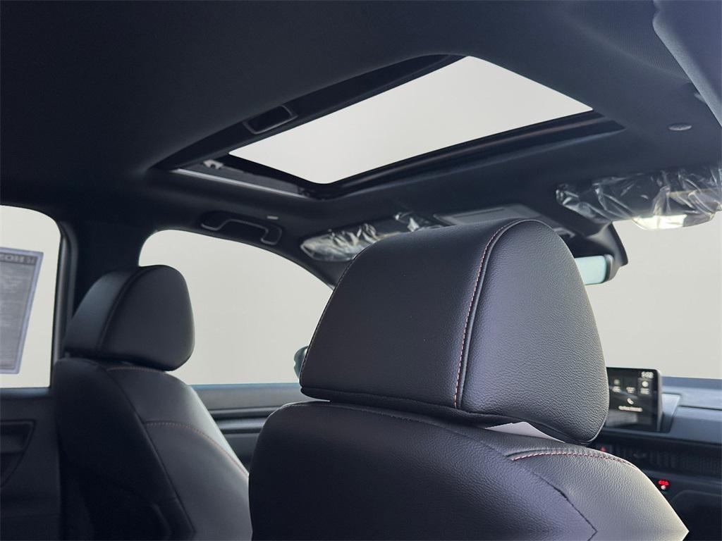 new 2026 Honda CR-V Hybrid car, priced at $40,015