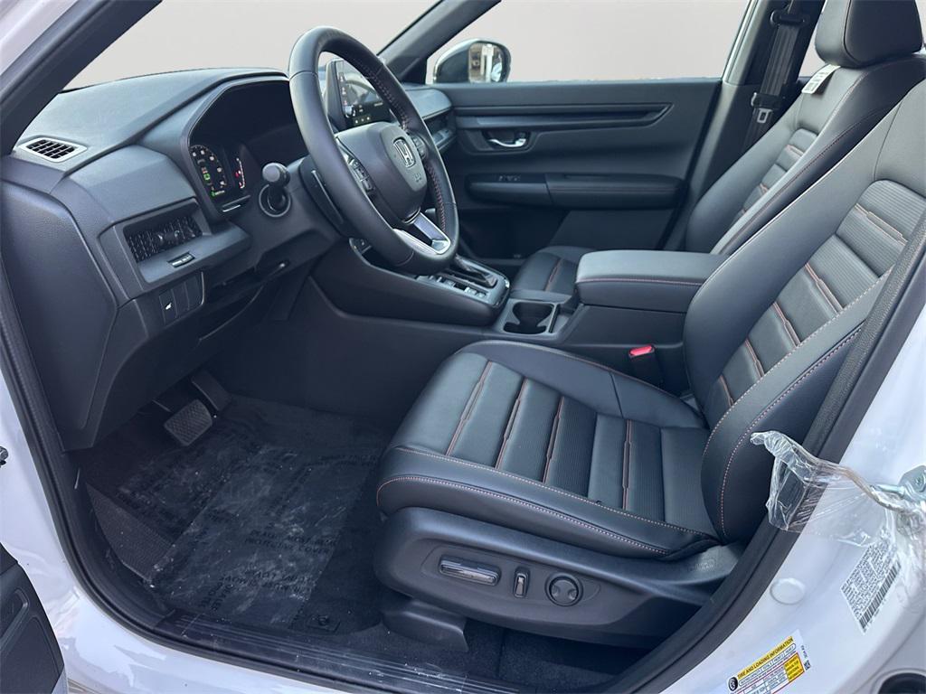 new 2026 Honda CR-V Hybrid car, priced at $40,015