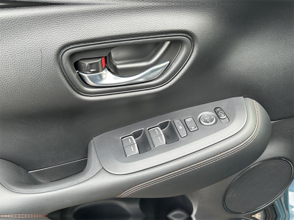 used 2025 Honda HR-V car, priced at $25,987