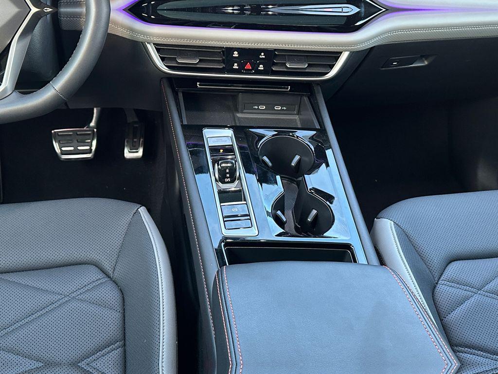 used 2024 Volkswagen Atlas car, priced at $38,232