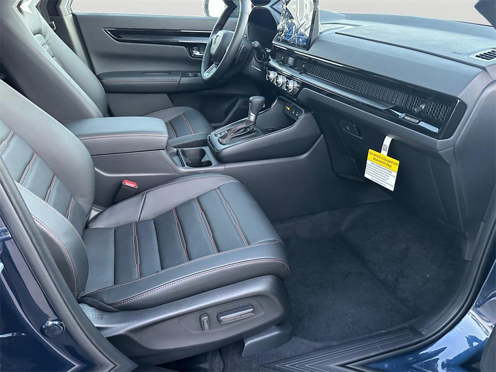 new 2026 Honda CR-V Hybrid car, priced at $43,700