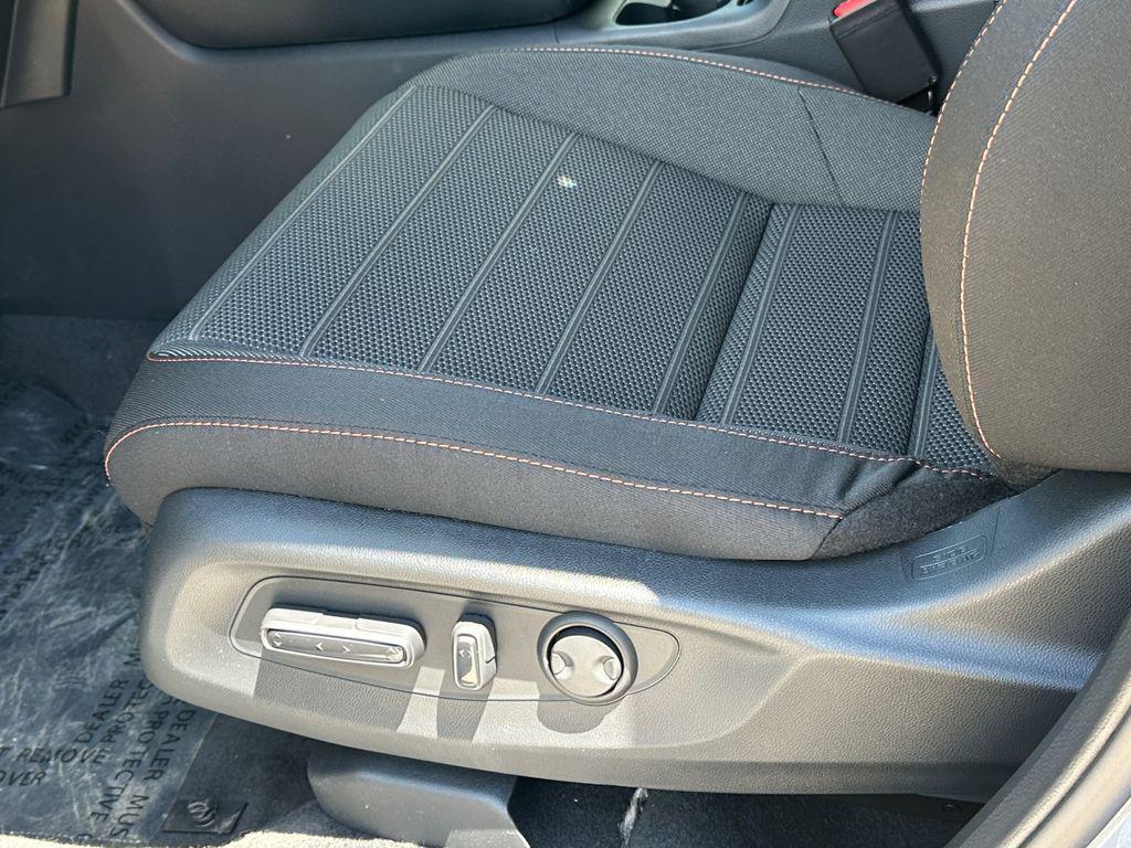 new 2026 Honda CR-V Hybrid car, priced at $39,524