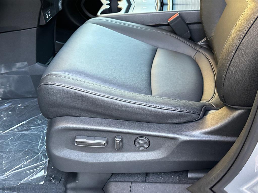 new 2026 Honda Odyssey car, priced at $41,637