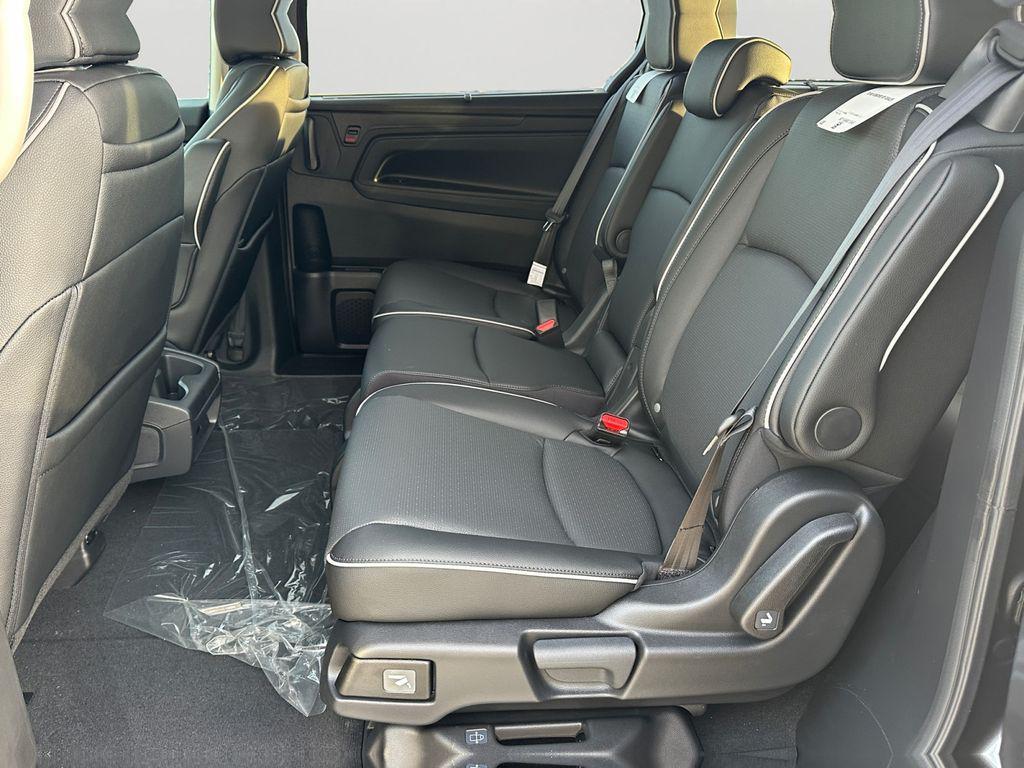 new 2026 Honda Odyssey car, priced at $51,430