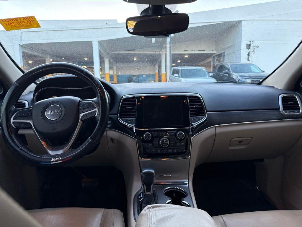 used 2021 Jeep Grand Cherokee car, priced at $26,276