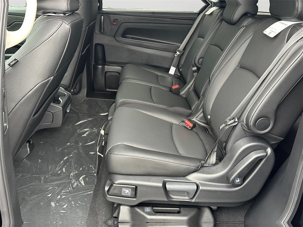 new 2026 Honda Odyssey car, priced at $44,290