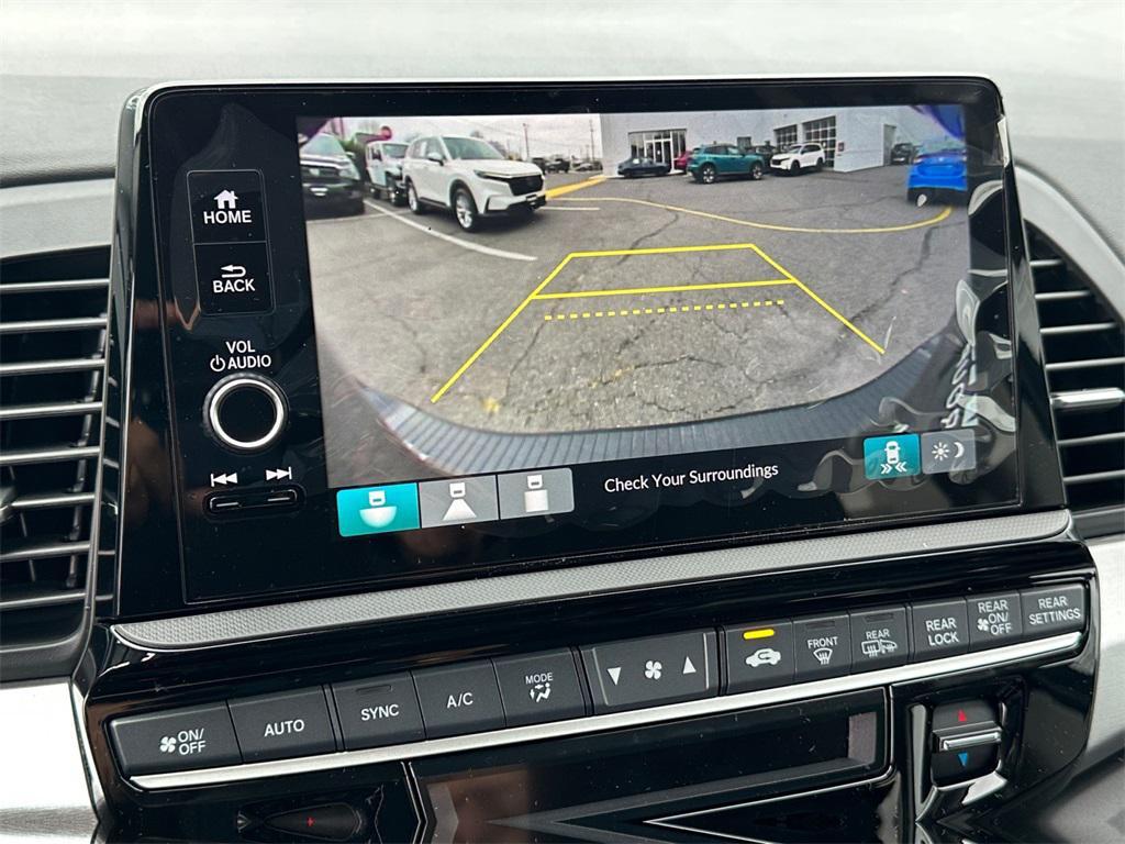 new 2026 Honda Odyssey car, priced at $44,290