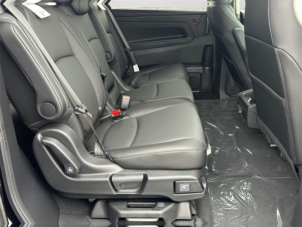 new 2026 Honda Odyssey car, priced at $44,290