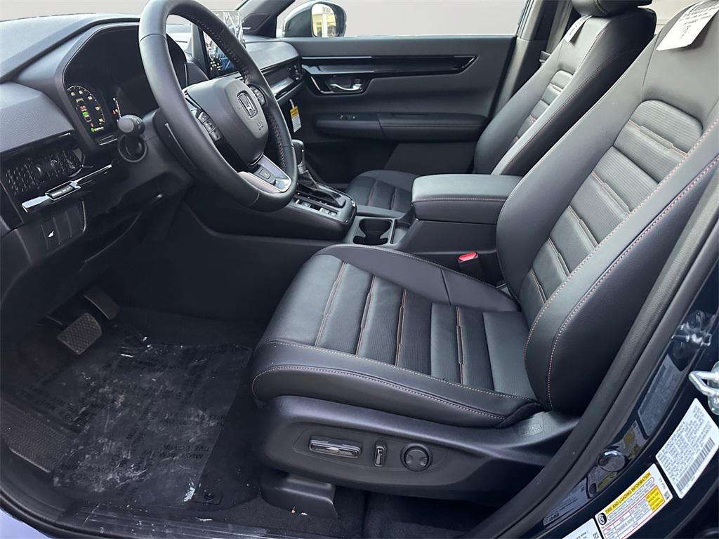 new 2026 Honda CR-V Hybrid car, priced at $43,700