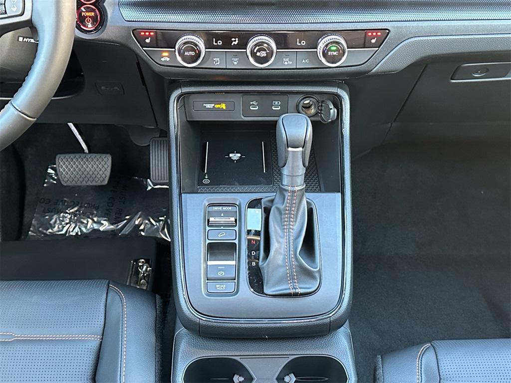 new 2026 Honda CR-V Hybrid car, priced at $41,675