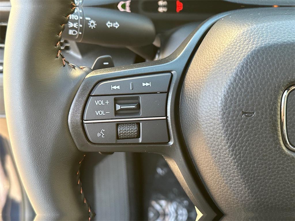 new 2026 Honda CR-V Hybrid car, priced at $41,675