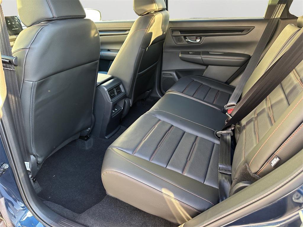 new 2026 Honda CR-V Hybrid car, priced at $41,675