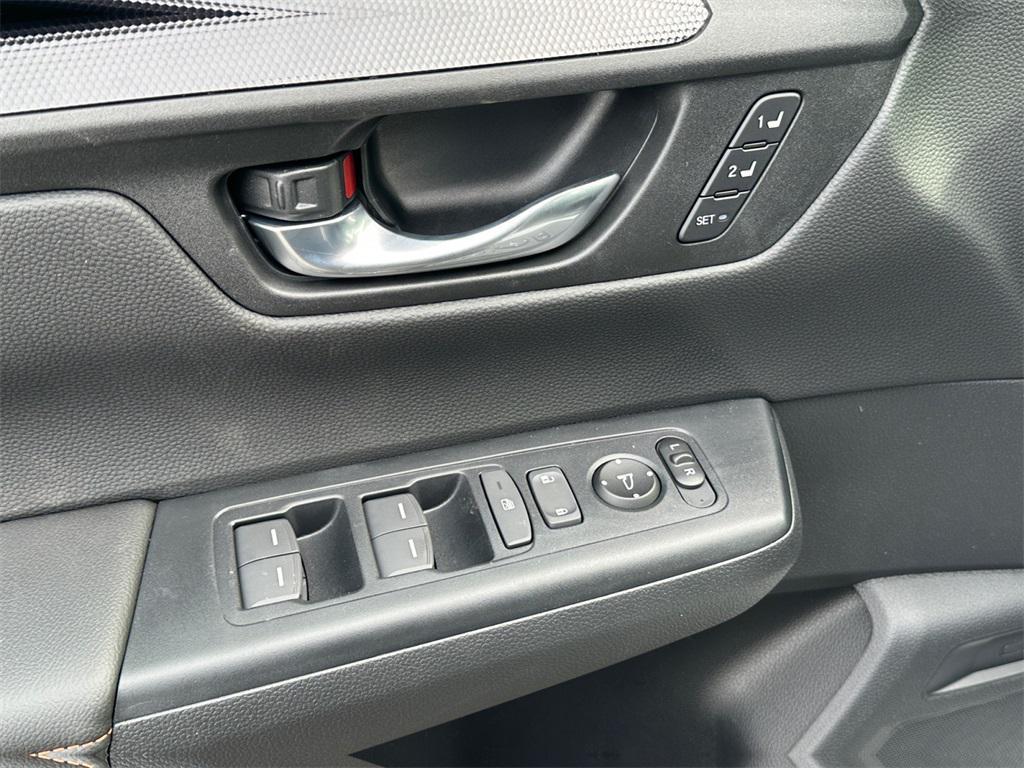 new 2026 Honda CR-V Hybrid car, priced at $42,130