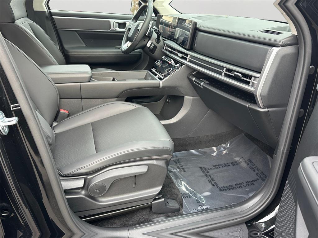 used 2025 Hyundai Santa Fe car, priced at $34,778