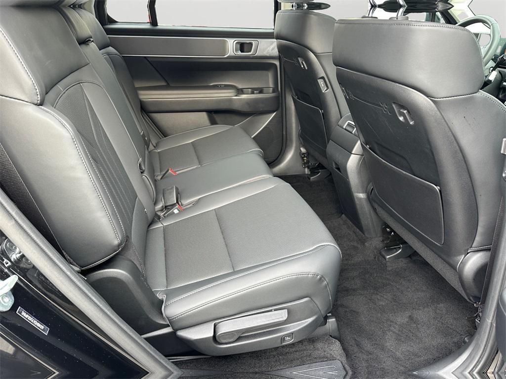 used 2025 Hyundai Santa Fe car, priced at $34,778