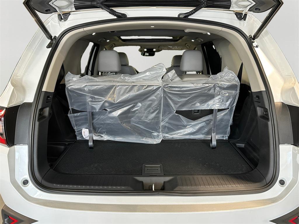 new 2025 Honda Pilot car, priced at $48,305