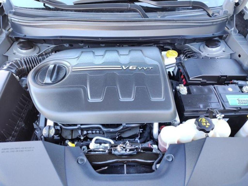 used 2021 Jeep Cherokee car, priced at $25,495