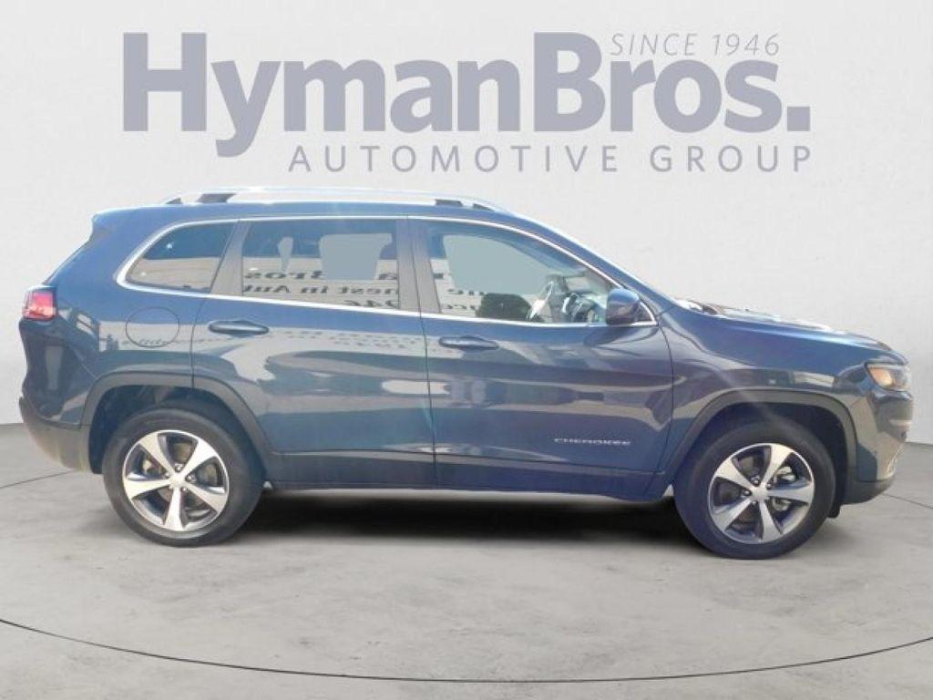 used 2021 Jeep Cherokee car, priced at $24,995