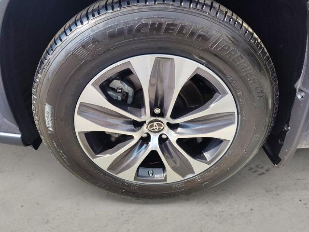 used 2023 Toyota Highlander car, priced at $43,495