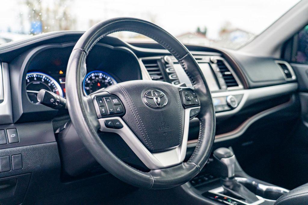 used 2019 Toyota Highlander car, priced at $24,697