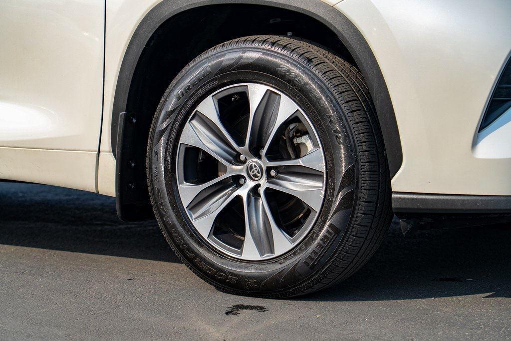 used 2020 Toyota Highlander car, priced at $30,497