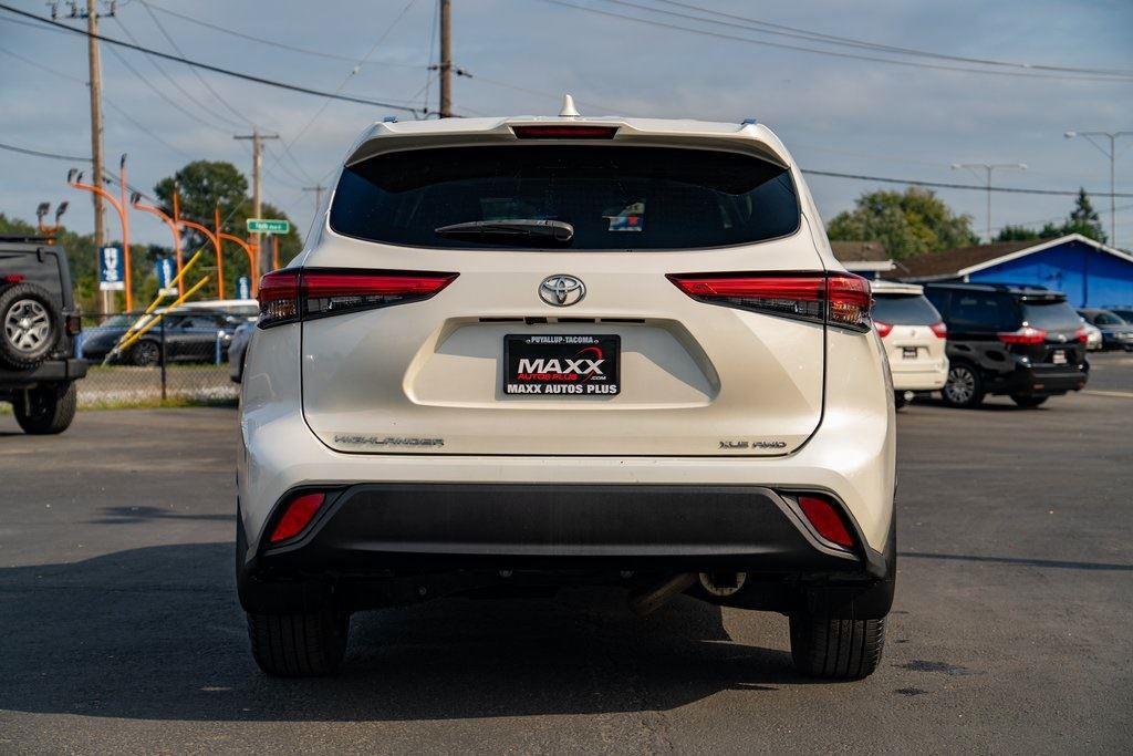used 2020 Toyota Highlander car, priced at $30,497