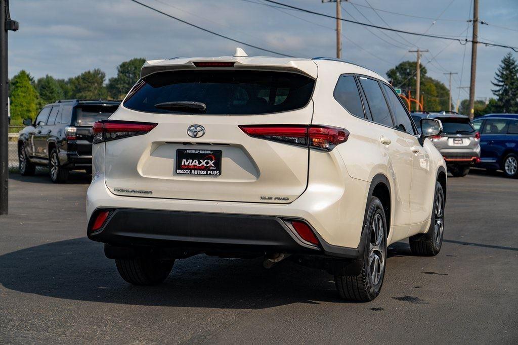 used 2020 Toyota Highlander car, priced at $30,497