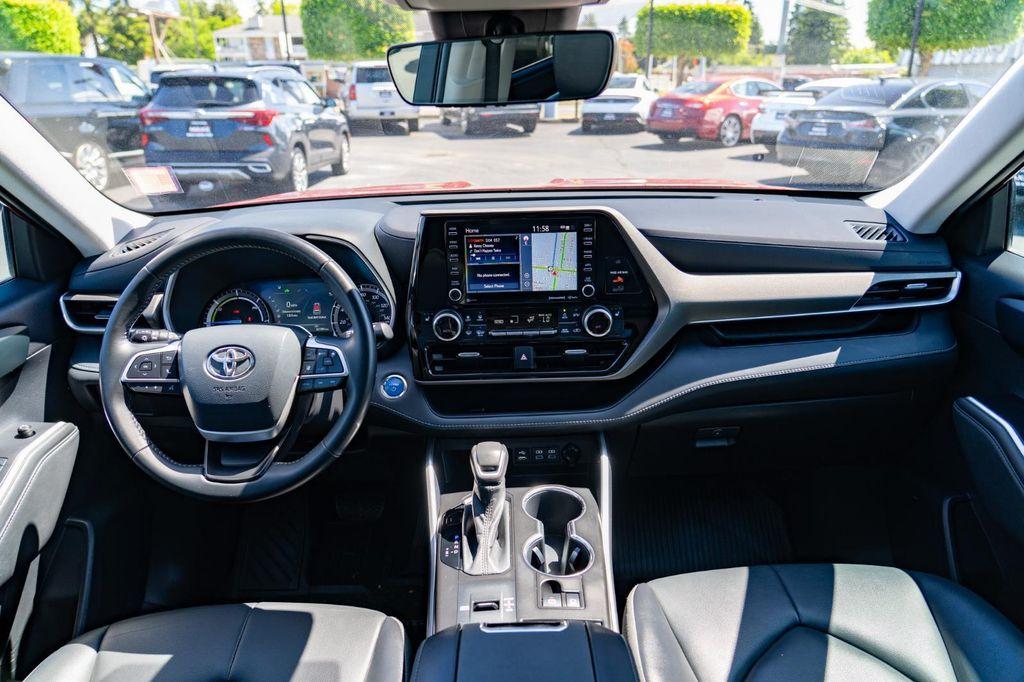used 2022 Toyota Highlander Hybrid car, priced at $37,897