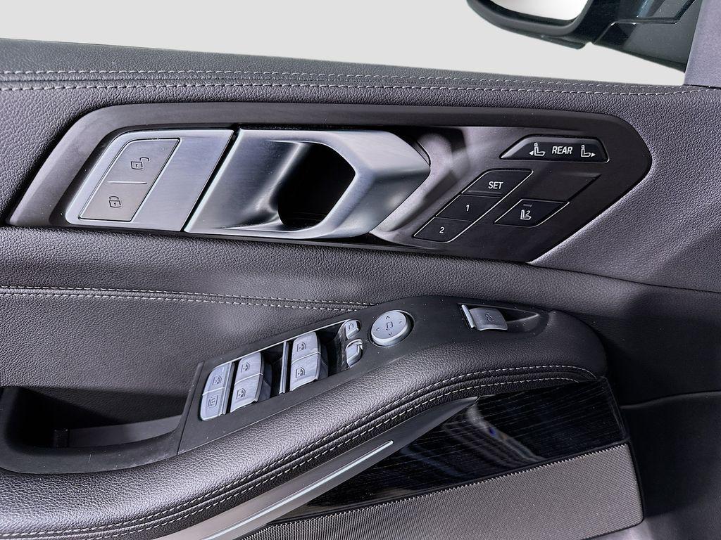 used 2022 BMW X7 car, priced at $40,986