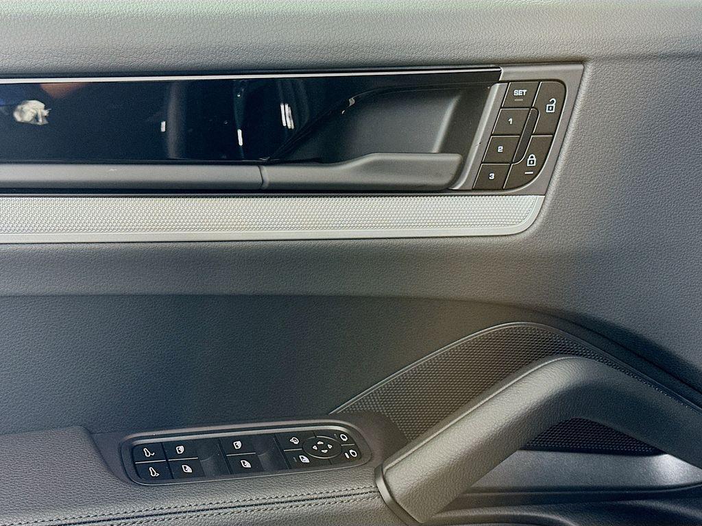 new 2026 Porsche Cayenne car