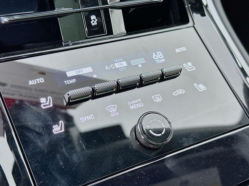 new 2025 Porsche Panamera car, priced at $131,235