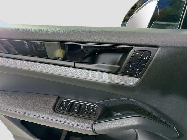 new 2025 Porsche Cayenne car, priced at $106,995