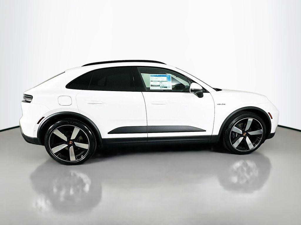 new 2026 Porsche Macan car