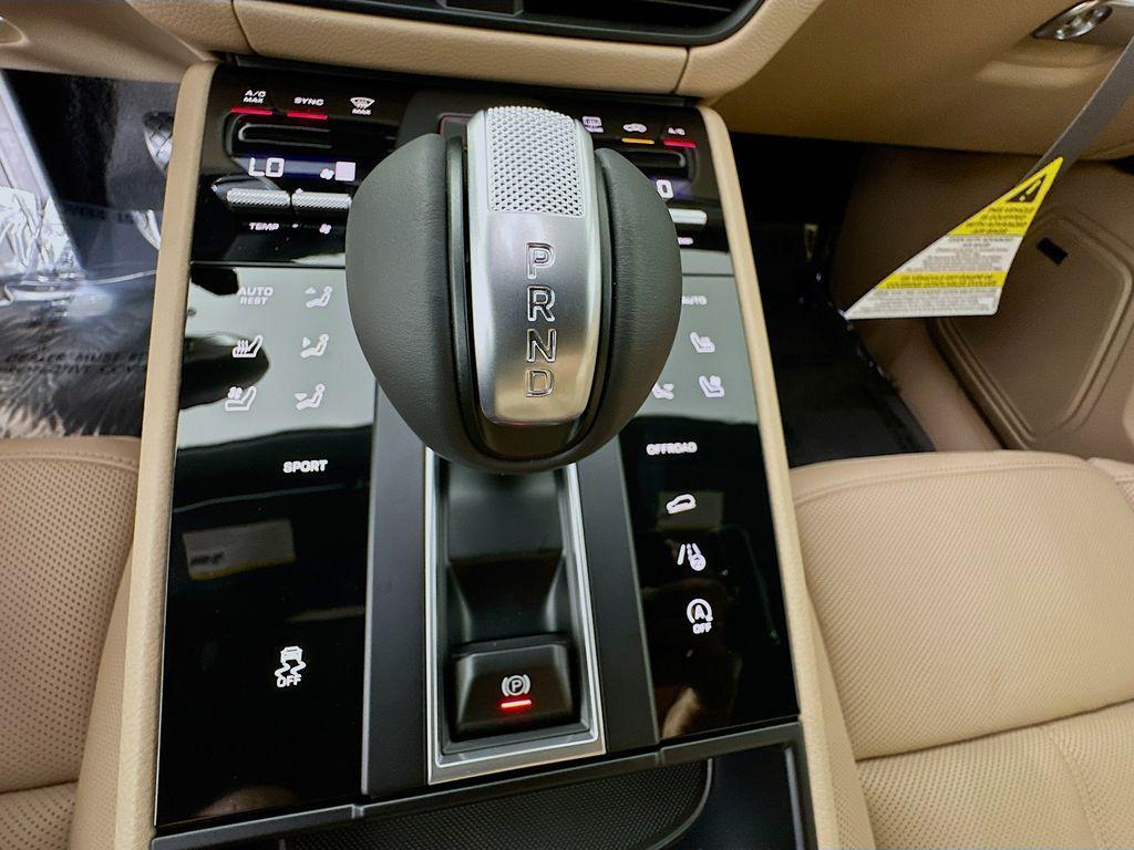 new 2026 Porsche Macan car
