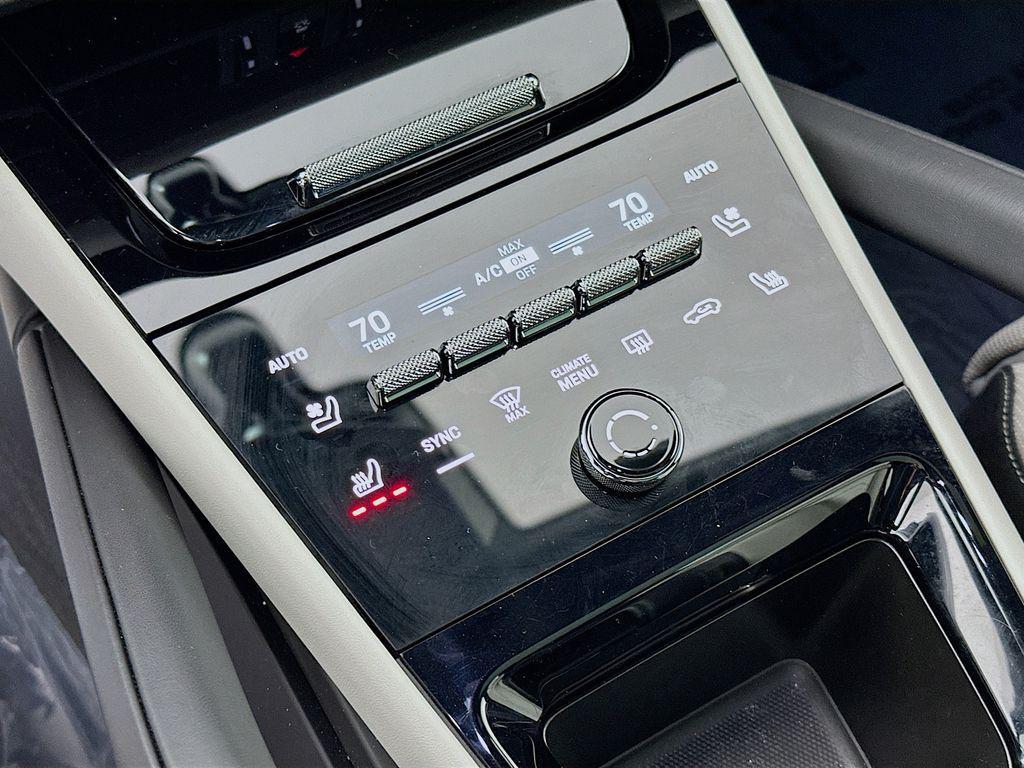 new 2025 Porsche Cayenne car, priced at $149,958