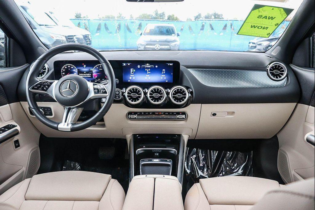 used 2025 Mercedes-Benz GLA 250 car, priced at $38,996