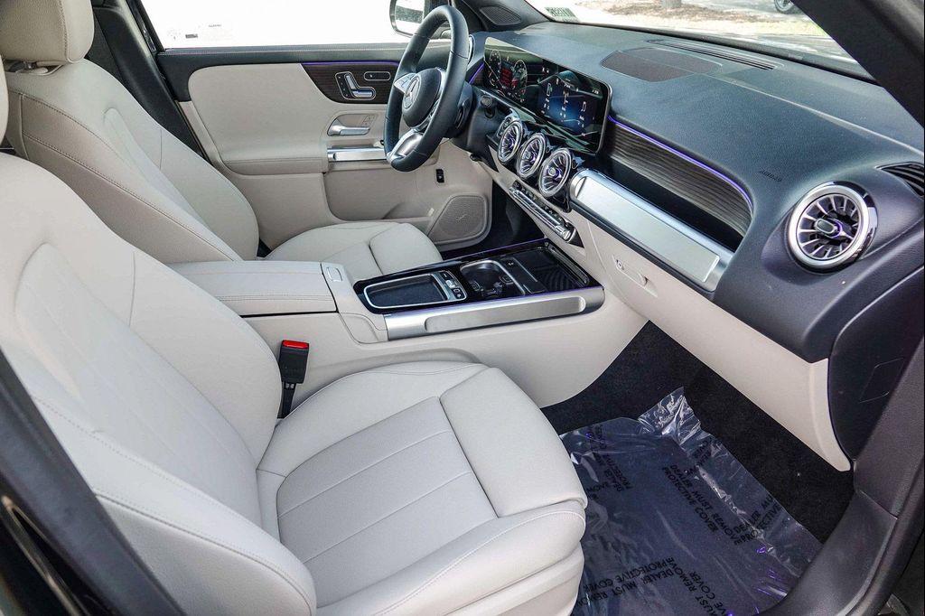 new 2026 Mercedes-Benz GLB 250 car, priced at $52,345