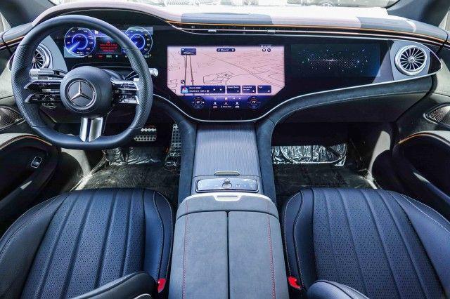new 2022 Mercedes-Benz EQS 580 car, priced at $92,888
