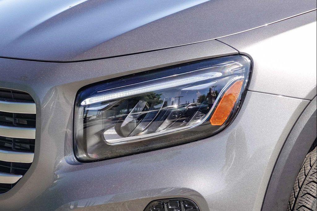 used 2026 Mercedes-Benz GLB 250 car, priced at $43,996
