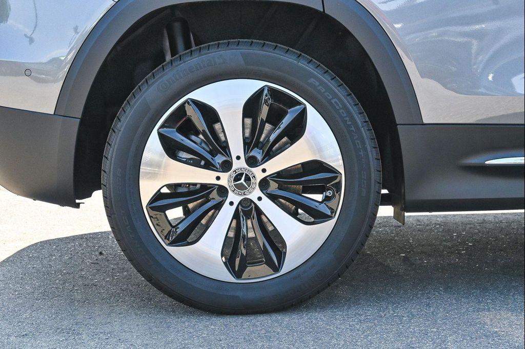 new 2026 Mercedes-Benz GLB 250 car, priced at $52,255