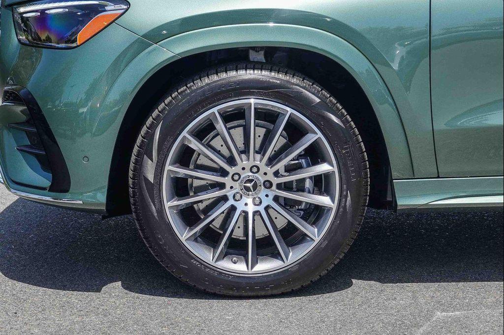new 2026 Mercedes-Benz GLE 450 car, priced at $92,270