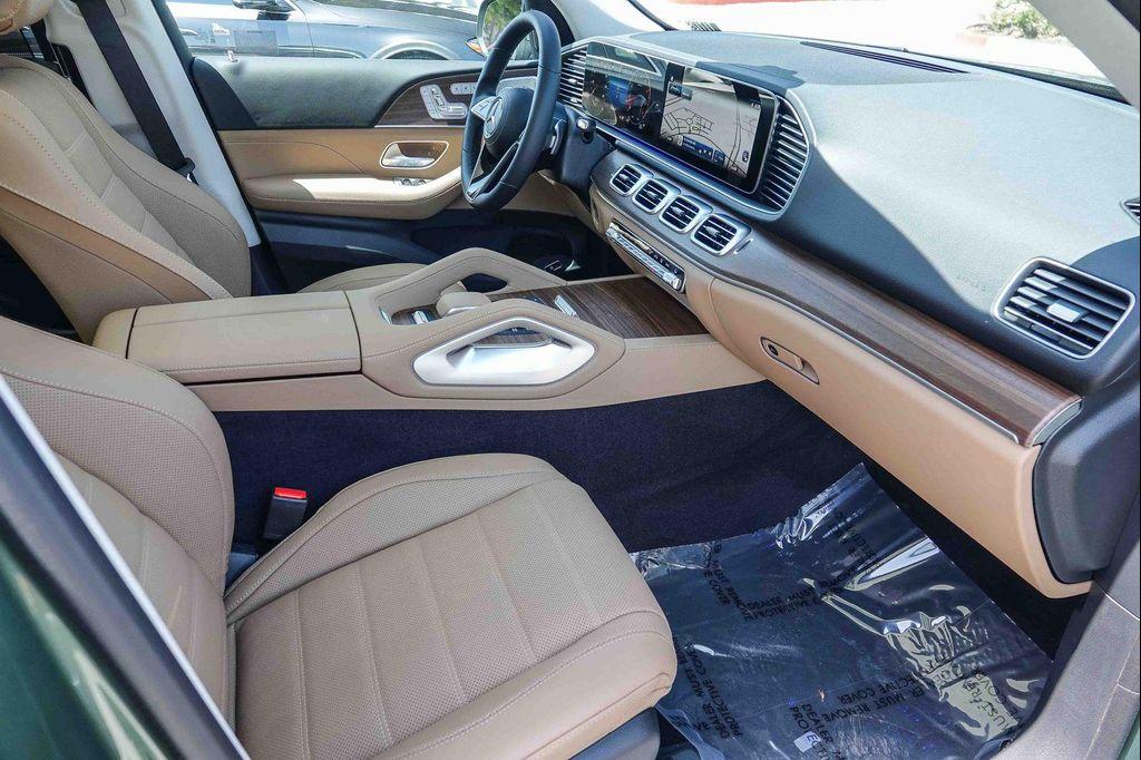 new 2026 Mercedes-Benz GLE 450 car, priced at $92,270
