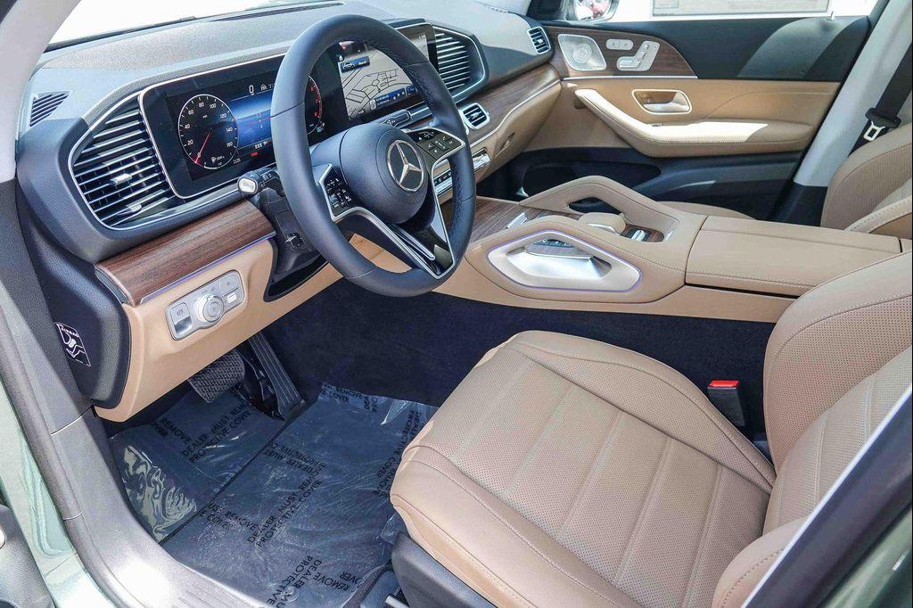 new 2026 Mercedes-Benz GLE 450 car, priced at $92,270