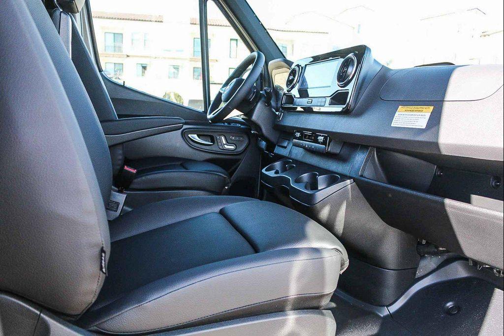 new 2026 Mercedes-Benz Sprinter 2500 car, priced at $80,068