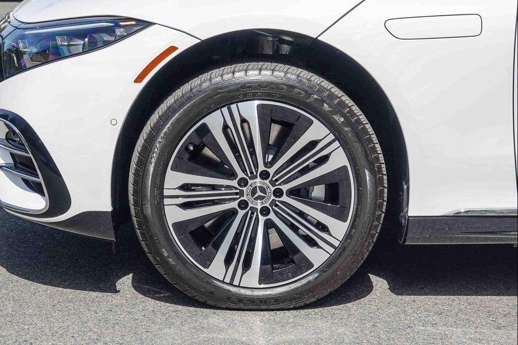 new 2026 Mercedes-Benz EQS 450 car, priced at $109,105