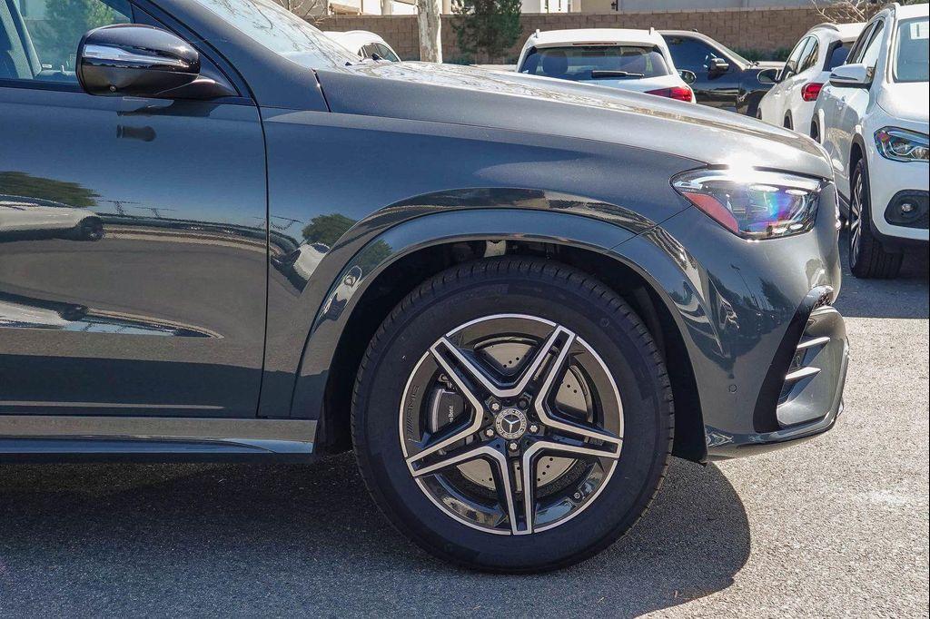 new 2025 Mercedes-Benz GLE 450 car, priced at $95,765